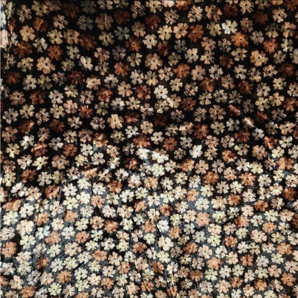 5/$20✨✨Madewell Floral Brown Beige Tan Velvet Ruffle Hem Blouse XS - Picture 3 of 4